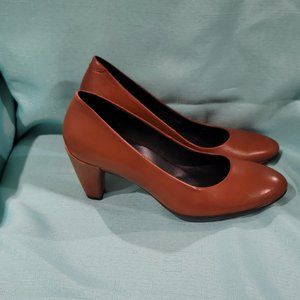 Ecco Brown Pumps